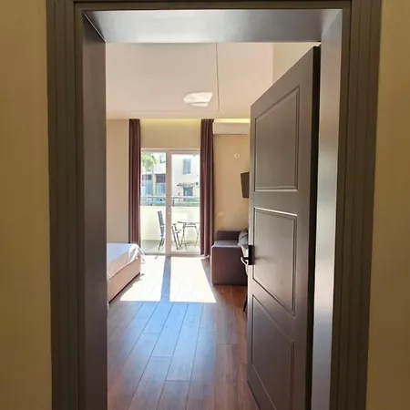 Molla Apartment